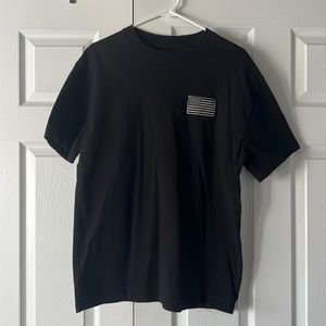 Brand new men’s American flag black short sleeve tee shirt! Perfect condition